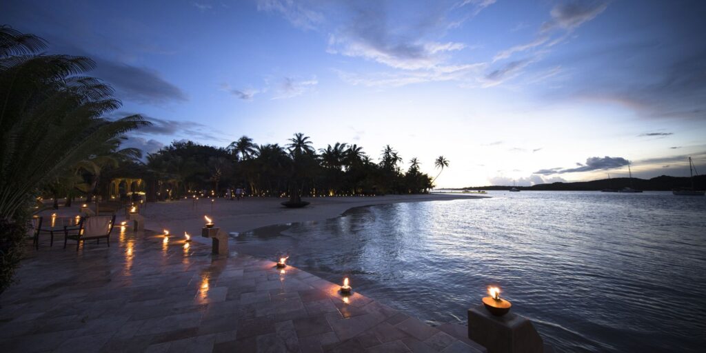 63c66ccf65ab0c5dfb2eca1c_occasions_pd24858w2560h1280rcrop_8e2-p-2000