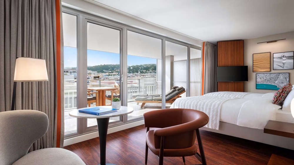 ncemd-twin-cityview-guestroom-1011-hor-wide